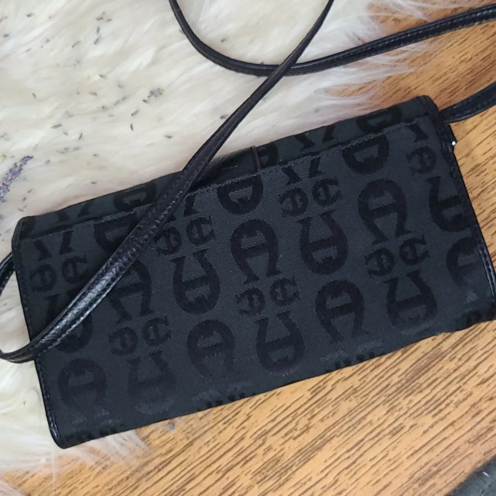 Vintage Etienne Aigner black logo monogram mini bag - Picture 4 of 8